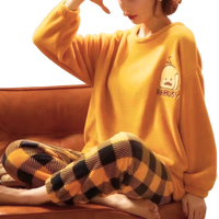 סט פיג׳מה לנשים